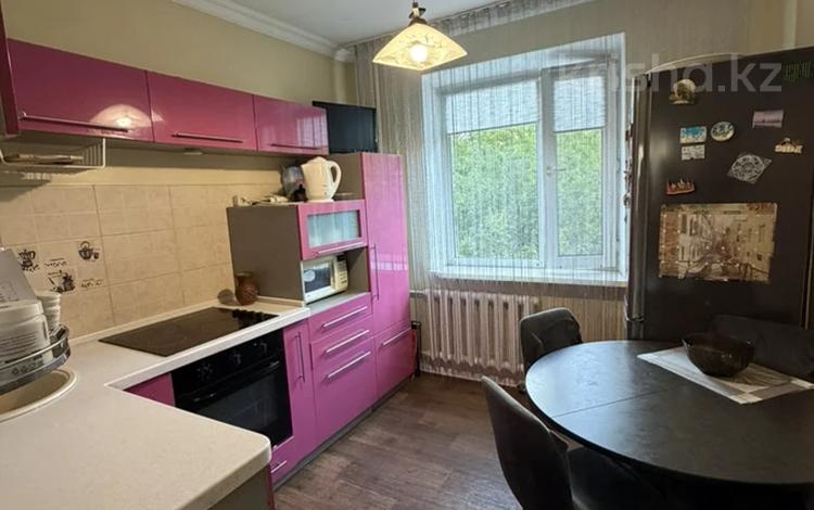 3-комнатная квартира · 63 м² · 2/9 этаж, мкр Юго-Восток, Юго-Восток Степной 4 20 — Народный банк тд Алмаз, 39, 5 школа за 25 млн ₸ в Караганде, Казыбек би р-н — фото 2