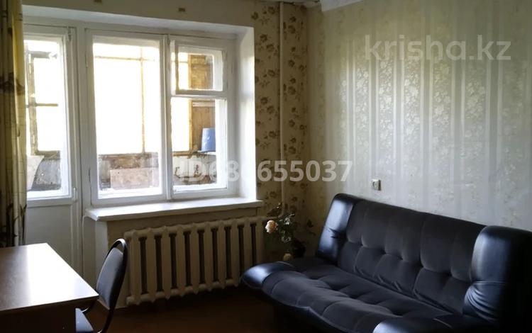 1-комнатная квартира, 30 м², 3/5 этаж, Каирбаева 74 за 10.3 млн 〒 в Павлодаре — фото 2