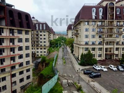 2-комнатная квартира · 120 м² · 3/7 этаж, Омарова 35/1 за 72 млн ₸ в Алматы, Медеуский р-н
