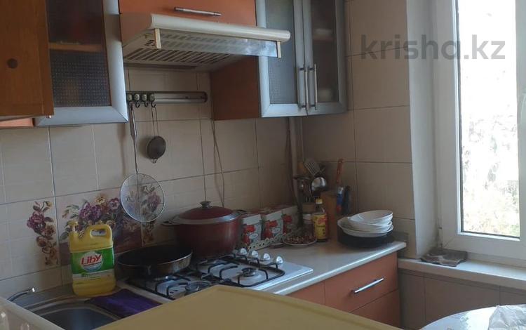 3-комнатная квартира, 65 м², 3/5 этаж помесячно, мкр Карасу, Черемушки 1 1/1