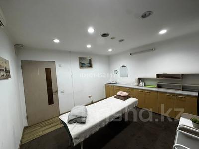 Кабинеты и рабочие места · 12 м² за 180 000 ₸ в Алматы