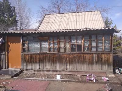 Дача · 2 комнаты · 30 м² · 12 сот., мкр Михайловка , Железнодорожная 25 за 20 000 〒 в Караганде, Казыбек би р-н