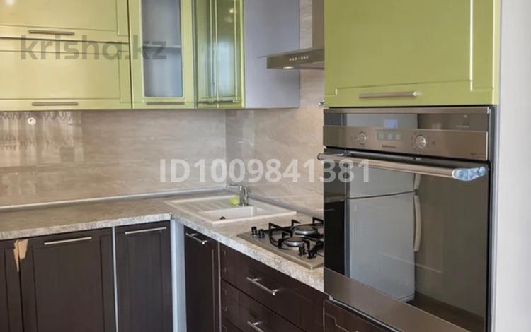 2-комнатная квартира · 60 м² · 1/5 этаж, 14-й мкр 22 за 23 млн ₸ в Актау — фото 15