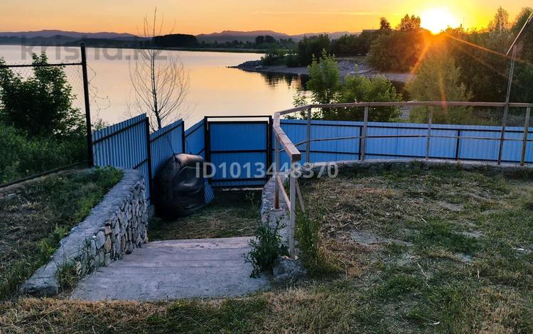 Дом · 3 комнаты · 65 м², Октябрьск — Станция Бухтарма за 40 000 ₸ в Новой бухтарме — фото 2