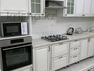 2-комнатная квартира · 80 м² · 2/9 этаж, мкр. Алтын орда, Газизы Жубановой 146к1 — Санкибай батыра за 17 990 〒 в Актобе