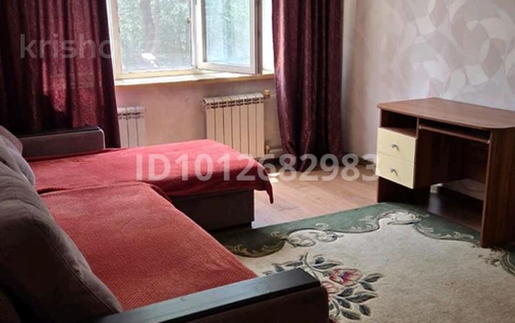 2-комнатная квартира · 54 м² · 3/5 этаж, мкр Тастак-2 — Толе би Розыбакиева за 300 000 ₸ в Алматы, Алмалинский р-н — фото 2