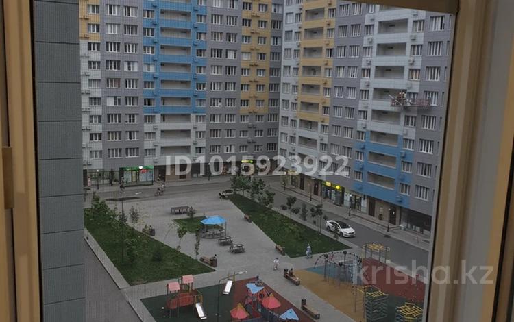 1-комнатная квартира · 42 м² · 7/13 этаж, Есенова 160/3 за 230 000 ₸ в Алматы, Жетысуский р-н — фото 2