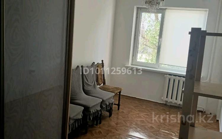 2-комнатная квартира · 45 м² · 2/5 этаж, мкр Центральный, Ул.Утемисова Махамбета 118а за 12.5 млн ₸ в Атырау — фото 8