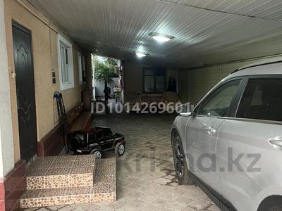Отдельный дом · 5 комнат · 240 м² · 7 сот., Асанкайгы жырау 29 за 38 млн ₸ в Кенена Азербаева (Покровка)