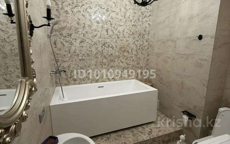 3-бөлмелі пәтер · 90 м² · 2/18 қабат, Курмангазы 145, бағасы: 78.5 млн ₸ в Алматы, Алмалинский р-н — фото 4