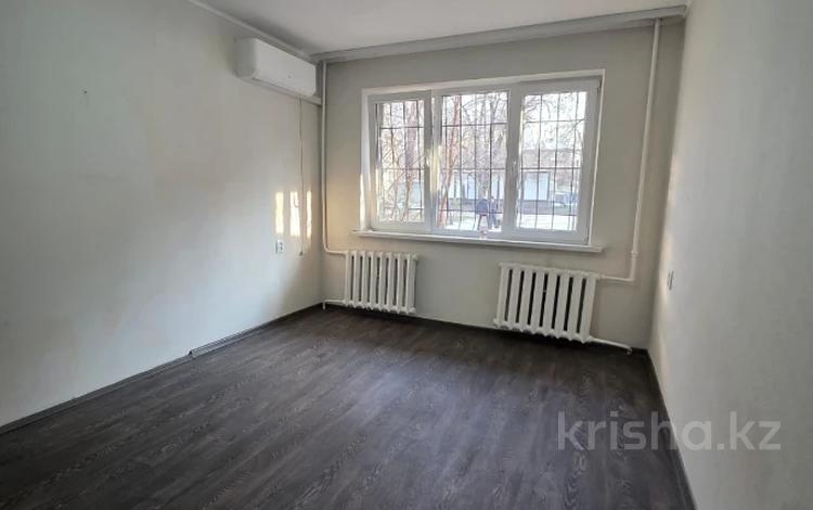 1-бөлмелі пәтер · 33 м² · 1/4 қабат, мкр №10, бағасы: 23.5 млн ₸ в Алматы, Ауэзовский р-н — фото 2