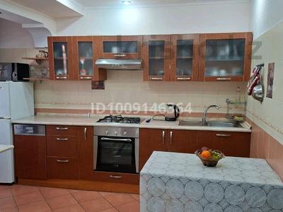 2-комнатная квартира · 64 м² · 5/9 этаж, Жибек жолы 81 — ЦУМ за 300 000 〒 в Алматы, Алмалинский р-н