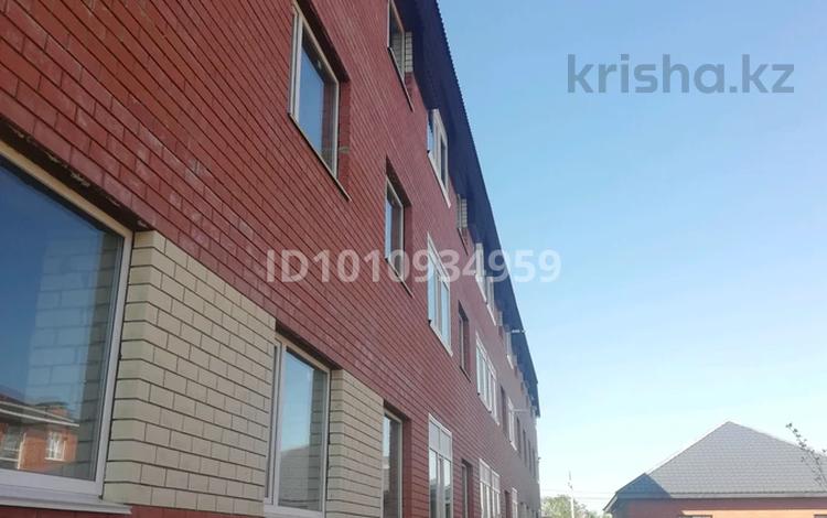 1-комнатная квартира · 40 м² · 1/3 этаж, Юго-восток — Гипермаркет "Дина" за 10 млн ₸ в Уральске — фото 10