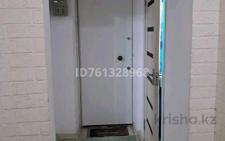 1-комнатная квартира · 40 м² · 1/5 этаж, 3-й микрорайон 11 — Янги шахар за 10 000 ₸ в Шымкенте, Туран р-н — фото 2