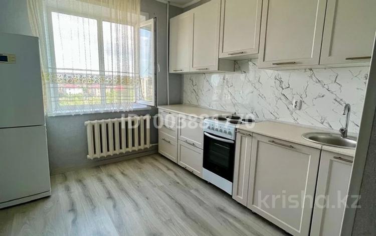 2-комнатная квартира · 54 м² · 8/10 этаж, мкр Юго-Восток, Мкр Гульдер 2 19 за 200 000 ₸ в Караганде, Казыбек би р-н — фото 2