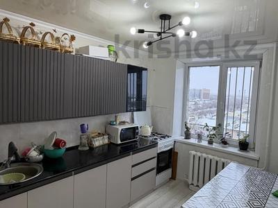 3-бөлмелі пәтер · 64 м² · 9/9 қабат, сарайшык 19, бағасы: 15 млн ₸ в Уральске