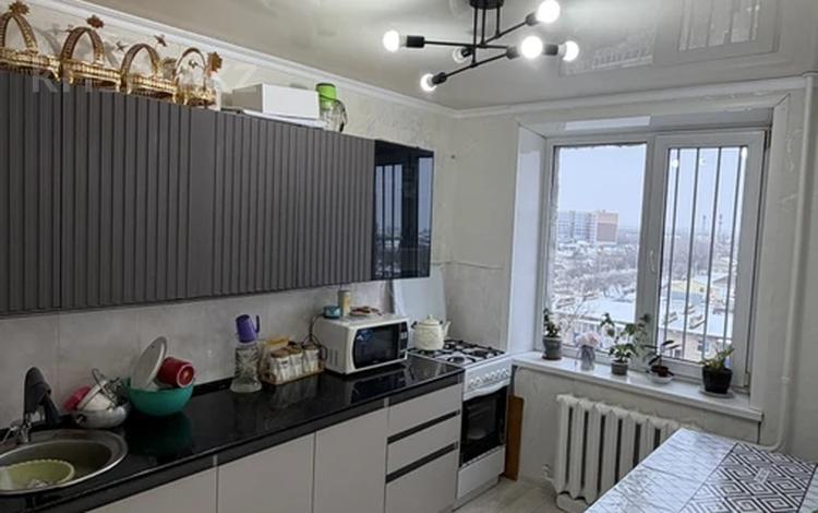 3-бөлмелі пәтер · 64 м² · 9/9 қабат, сарайшык 19, бағасы: 15 млн ₸ в Уральске — фото 2