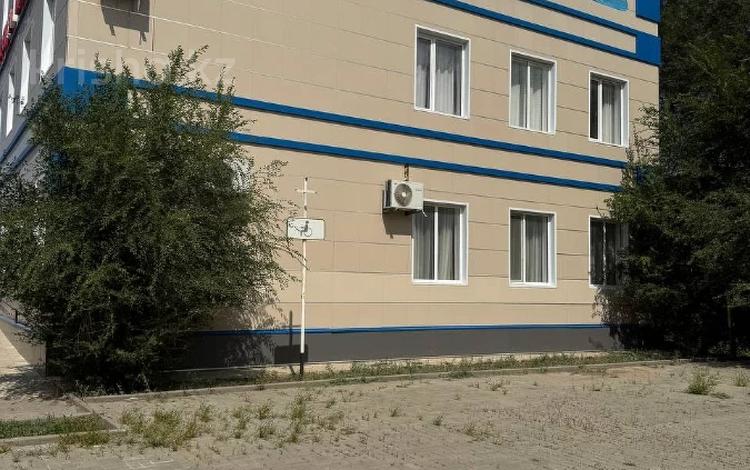 Свободное назначение, офисы, магазины и бутики, медцентры и аптеки, образование, развлечения · 1330 м² за 500 млн ₸ в Актобе, мкр. Алтын орда — фото 2
