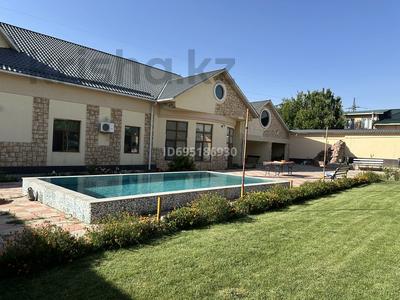 Аренда домов или дач в Шымкенте: Отдельный дом · 7 комнат · 600 м², Айменова 151 — Мкр.Хатын-хопир за 2.8 млн 〒 Отдельный дом · 7 комнат · 600 м², Айменова 151 — Мкр.Хатын-хопир за 2.8 млн 〒 в Шымкенте