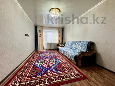 3-комнатная квартира · 59 м² · 3/5 этаж, Майкудук, 13й микрорайон за 12.5 млн ₸ в Караганде, Алихана Бокейханова р-н
