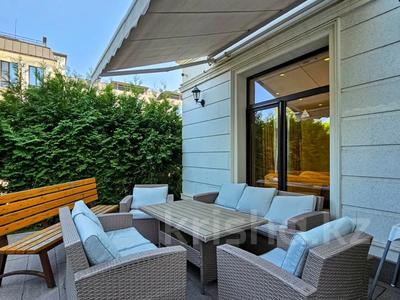 3-бөлмелі пәтер · 150 м² · 1/3 қабат, Аскарова 55/1 к1, бағасы: 1.2 млн ₸ в Алматы, Бостандыкский р-н
