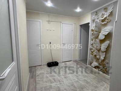 3-бөлмелі пәтер · 60.8 м² · 5/5 қабат, Кисунько 13/3 — Аптека Ваш доктор, бағасы: 13.5 млн ₸ в Приозёрске