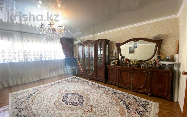 4-комнатная квартира, 97 м², 2/5 этаж, 15-й мкр 42А за 27.5 млн 〒 в Актау, 15-й мкр — фото 2