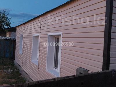 Отдельный дом · 3 комнаты · 80 м² · 5 сот., Ш. Тогжигитова 89 — улица Дружбы за 13.5 млн ₸ в Семее, Красный Кордон
