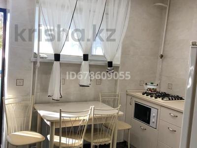 2-комнатная квартира · 49 м², 11-й мкр 19 за 15 000 ₸ в Актау