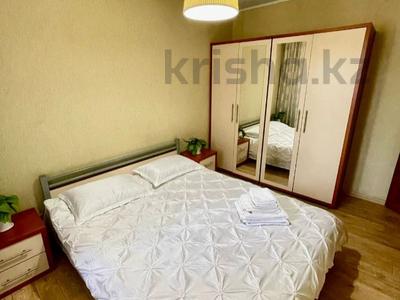 3-комнатная квартира · 70 м² · 2/5 этаж, ул. Ахмедияра Хусаинова 55 — Парк Кирова, Революция, Хусаинова 55 за 20 000 ₸ в Уральске, мкр Школьник