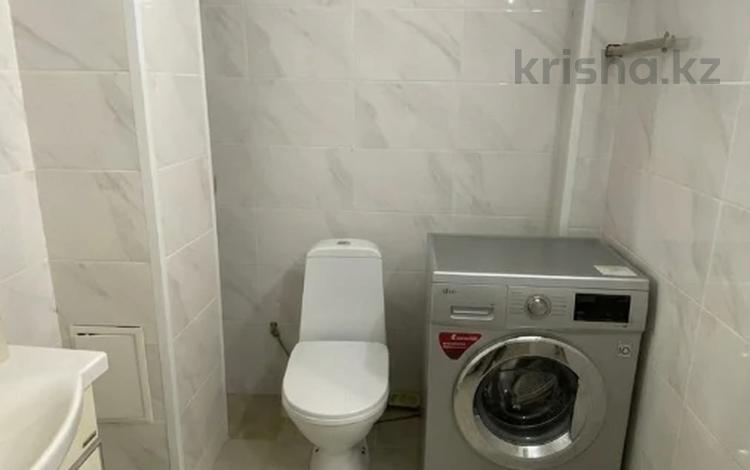 2-бөлмелі пәтер · 65 м² · 7/10 қабат, мкр 5, Алии Молдагулова, бағасы: 17 млн ₸ в Актобе — фото 2