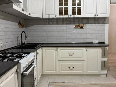 2-комнатная квартира · 78 м² · 4/6 этаж, 32Б мкр 5 за 180 000 ₸ в Актау