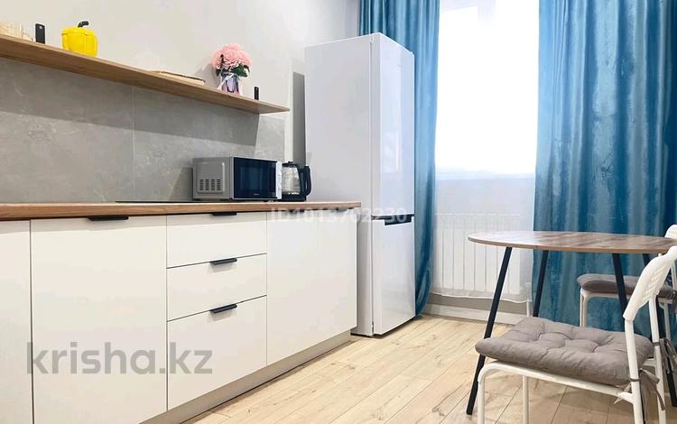 1-комнатная квартира · 40 м², Калдаяков 26 за 18 000 ₸ в Астане, Сарайшык р-н — фото 2