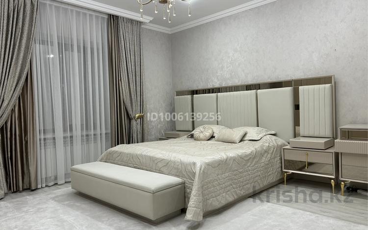 4-комнатная квартира · 184.5 м² · 5/17 этаж, мкр Самал-3, Аль-Фараби 25 за 175 млн ₸ в Алматы, Медеуский р-н — фото 26