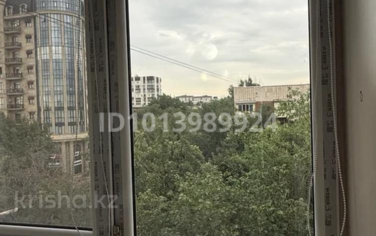 2-комнатная квартира · 45 м² · 5/5 этаж, Ауезова 65 за 350 000 ₸ в Алматы, Алмалинский р-н — фото 2