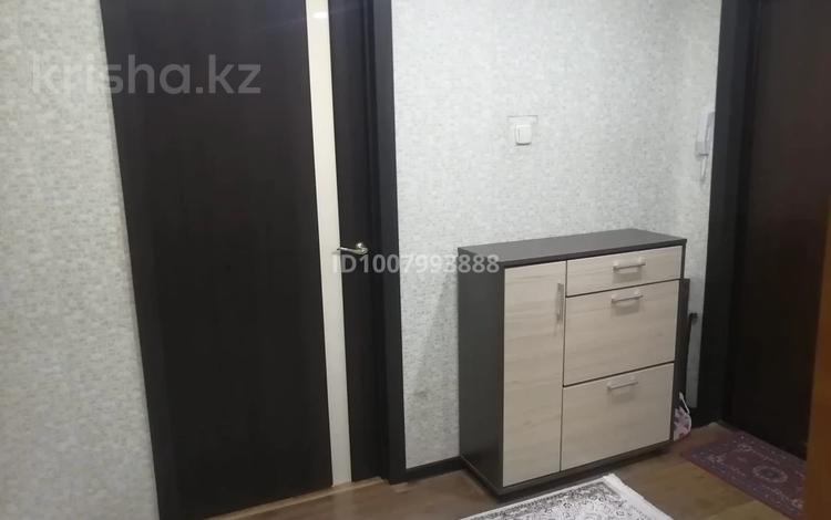 3-комнатная квартира · 74 м² · 5/5 этаж, 8 микрорайон 77 за 19 млн 〒 в Темиртау — фото 2