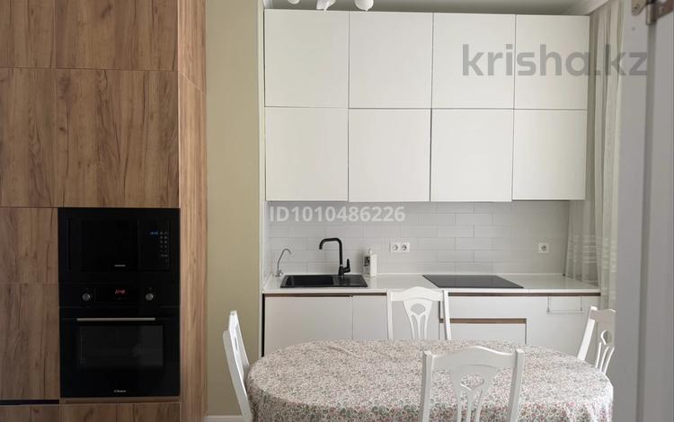 2-комнатная квартира · 70 м² · 11/18 этаж, Улы Дала 41в — Улы Дала - Акмешит за 350 000 ₸ в Астане, Есильский р-н — фото 2