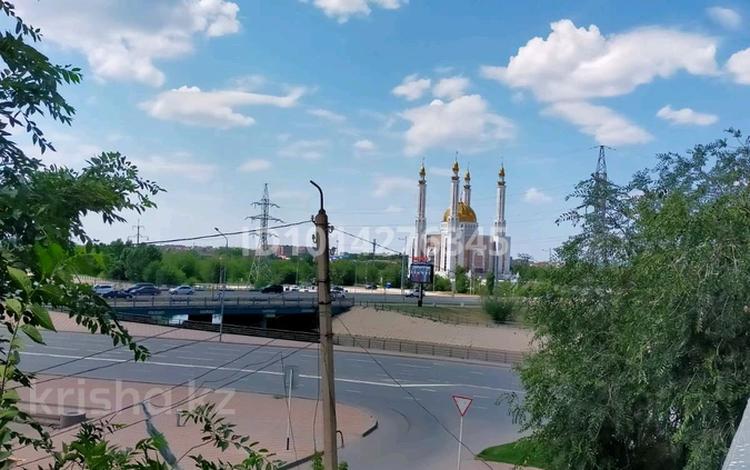 2-комнатная квартира · 52 м² · 3/10 этаж, мкр 11 114 — Находится возле Актобе Ажары за 130 000 ₸ — фото 2