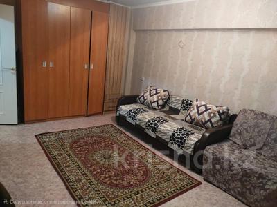 1-комнатная квартира · 35 м² · 1/5 этаж, Дружбы — Серкебаева за 28.5 млн ₸ в Алматы, Бостандыкский р-н