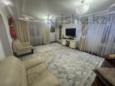 Отдельный дом · 6 комнат · 200 м² · 10 сот., мкр Уркер — Амре Кашаубаева Акдала за 50 млн ₸ в Астане, Нура р-н