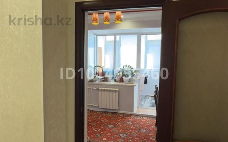 2-комнатная квартира · 80 м² · 4/5 этаж, мкр. Алтын орда 8 — На против НИШ за 250 000 ₸ в Актобе — фото 2