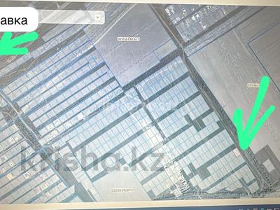 Жер телімі · 8 сотық, Участок 645 — Напротив АЗС Казмунайгаз по Акжарской трассе, бағасы: 2.5 млн ₸ в Актобе, СК Сарбаз