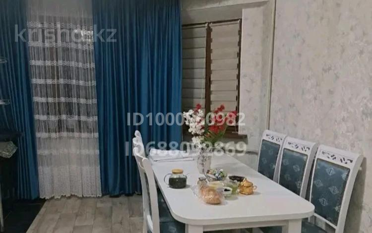 2-комнатная квартира · 80 м² · 3/8 этаж, мкр Айнабулак-2 32а за 51 млн ₸ в Алматы, Жетысуский р-н — фото 2