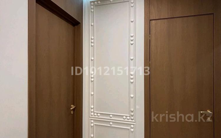 3-бөлмелі пәтер · 67.42 м² · 9/12 қабат, ул. Толе би 274, бағасы: 80 млн ₸ в Алматы, Алмалинский р-н — фото 2