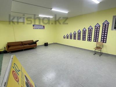 Свободное назначение, офисы, магазины и бутики, салоны красоты, фитнес и спорт, образование, развлечения, кабинеты и рабочие места · 60 м² за 200 000 〒 в Алматы, Наурызбайский р-н