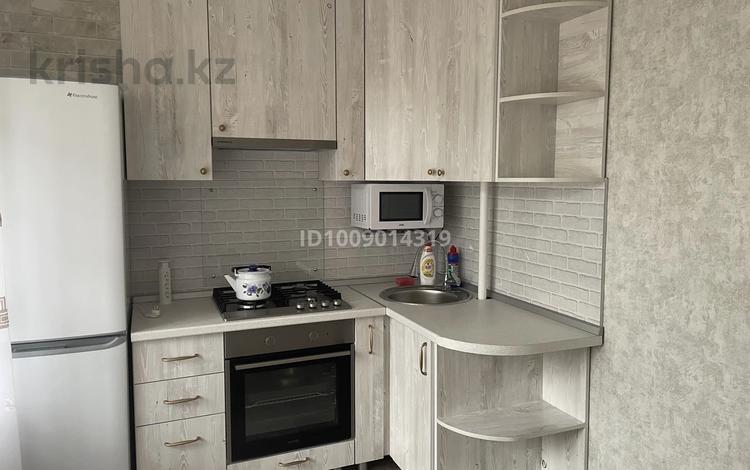 2-комнатная квартира · 52.2 м² · 3/9 этаж, 4 микрорайон 22 за 20.5 млн ₸ в Аксае — фото 2