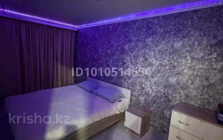 1-бөлмелі пәтер · 45 м², мкр Новый Город 44, бағасы: 10 000 ₸ в Караганде, Казыбек би р-н — фото 2