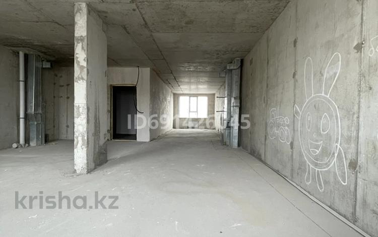 3-комнатная квартира, 76.3 м², 7/9 этаж, Райымбек батыра 163 за 35 млн 〒 в  — фото 2