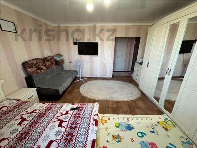 1-бөлмелі пәтер · 36 м² · 9/10 қабат, Майкудук, мкр Голубые пруды, бағасы: 11 млн ₸ в Караганде, Алихана Бокейханова р-н