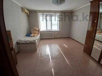 2-комнатная квартира · 61 м² · 5/5 этаж, мкр Каратал за 18 млн ₸ в Талдыкоргане